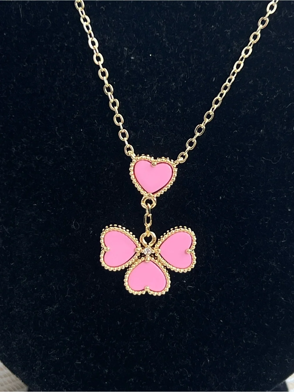 🩷-Gold Necklace with Pink Clover heart dangle Pendant